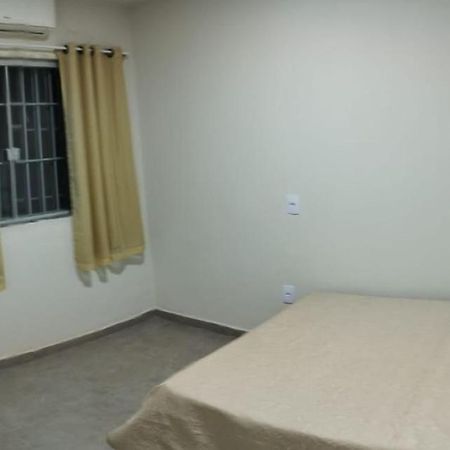 Residencial Casa Grande - Apto 02 サンタ・クルース・カブラーリア エクステリア 写真